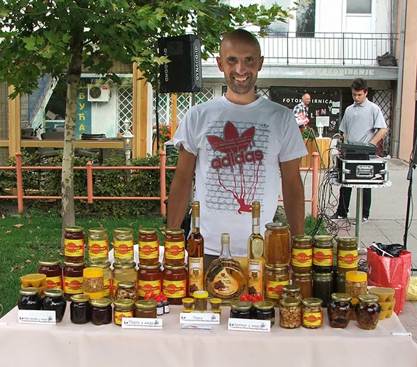 Igor na manifestaciji Dani pčelarstva u Mladenovcu